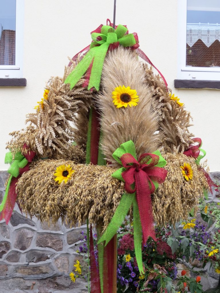 Informationen zum Erntekönigsschießen und zum Erntefest 2025 mit Erntedankgottesdienst