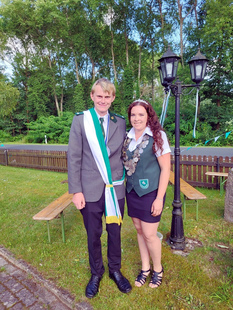 Erste Frau regiert Lichtenhorster Schützenvolk